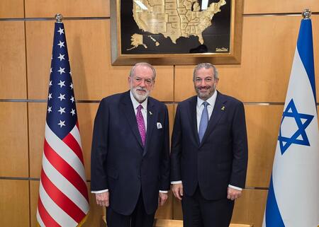 Rabbi Berman (right) and Ambassador Huckabee meet at the U.S. Embassy in Jerusalem